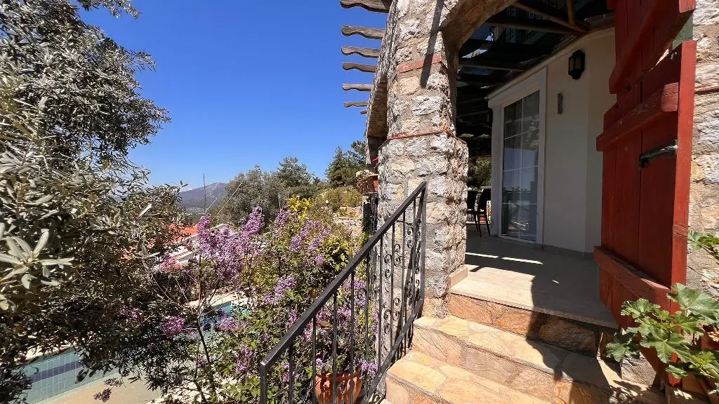Property in Uzumlu